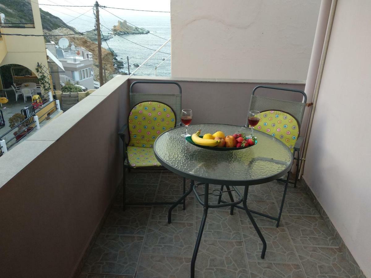 Mades Magic Place Agia Pelagia  Buitenkant foto